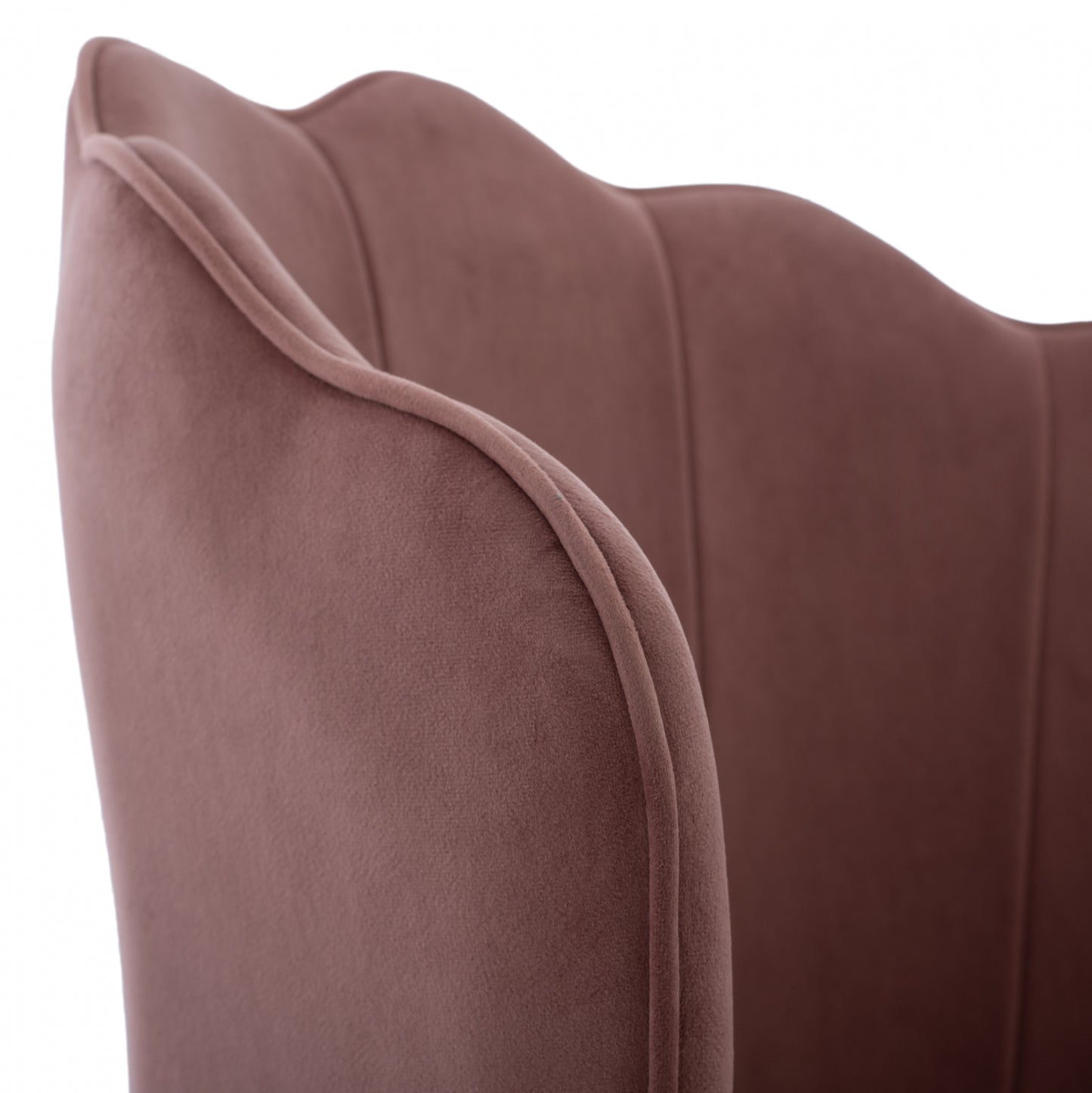 Ст chair с велур в розов цвят и златна рамка 48x48x85 см