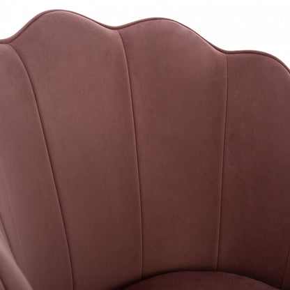 Ст chair с велур в розов цвят и златна рамка 48x48x85 см